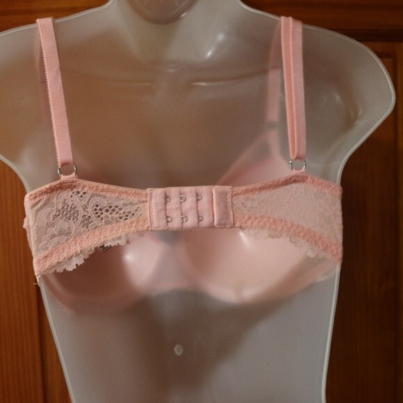 Victoria’s Secret Lot of 3 Bras 32DD Very Sexy Push Up & Dream Angel Demi - Picture 3 of 16